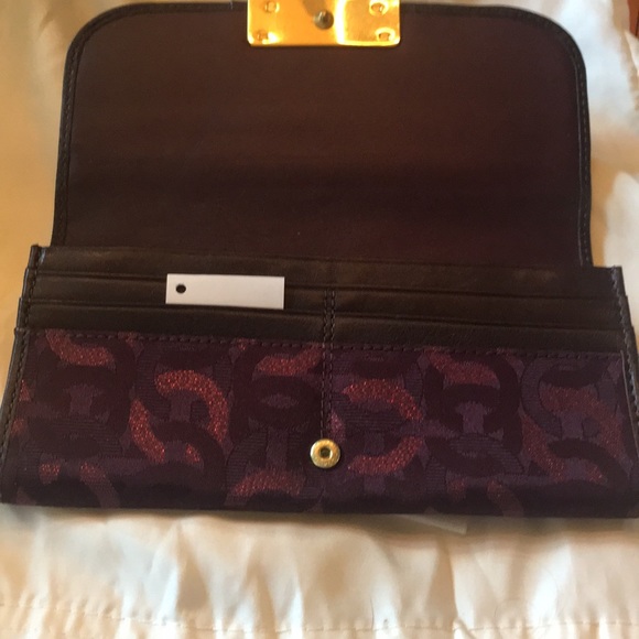 NWT Coach signature wallet - Picture 2 of 4